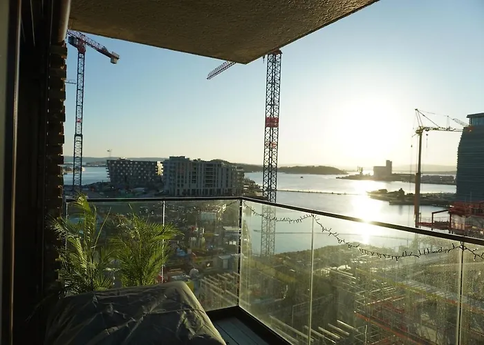 Spectacular 2 Bedroom 2 Bath - - Brand New In 2023 * Oslo